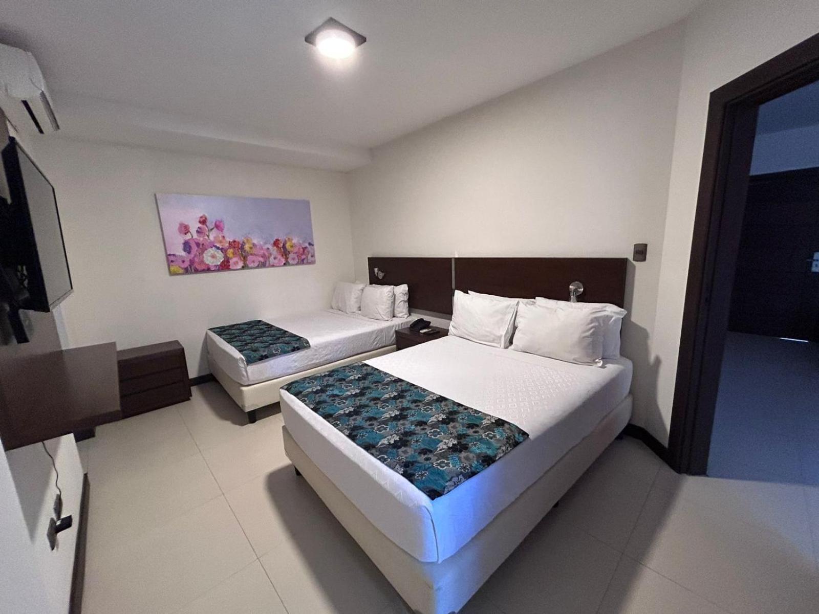 Mai Suites Apart Hotel Санта Крус де ла Сиера Екстериор снимка