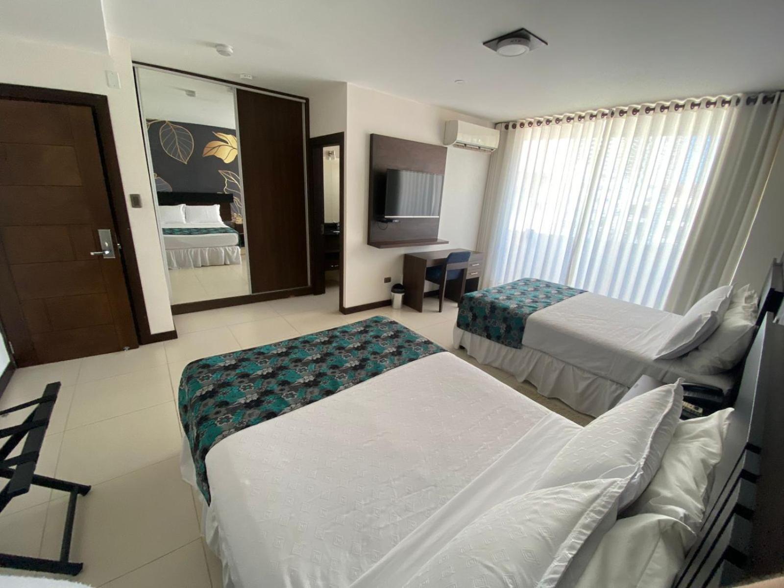 Mai Suites Apart Hotel Санта Крус де ла Сиера Екстериор снимка