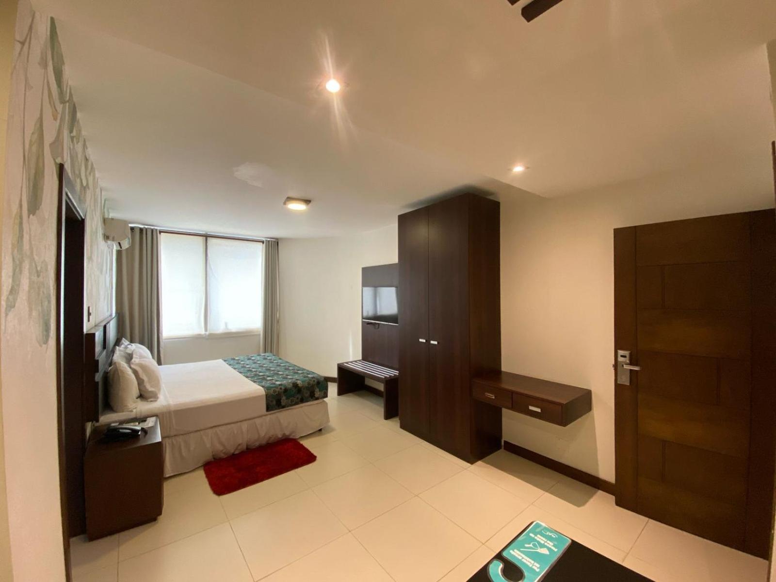 Mai Suites Apart Hotel Санта Крус де ла Сиера Екстериор снимка