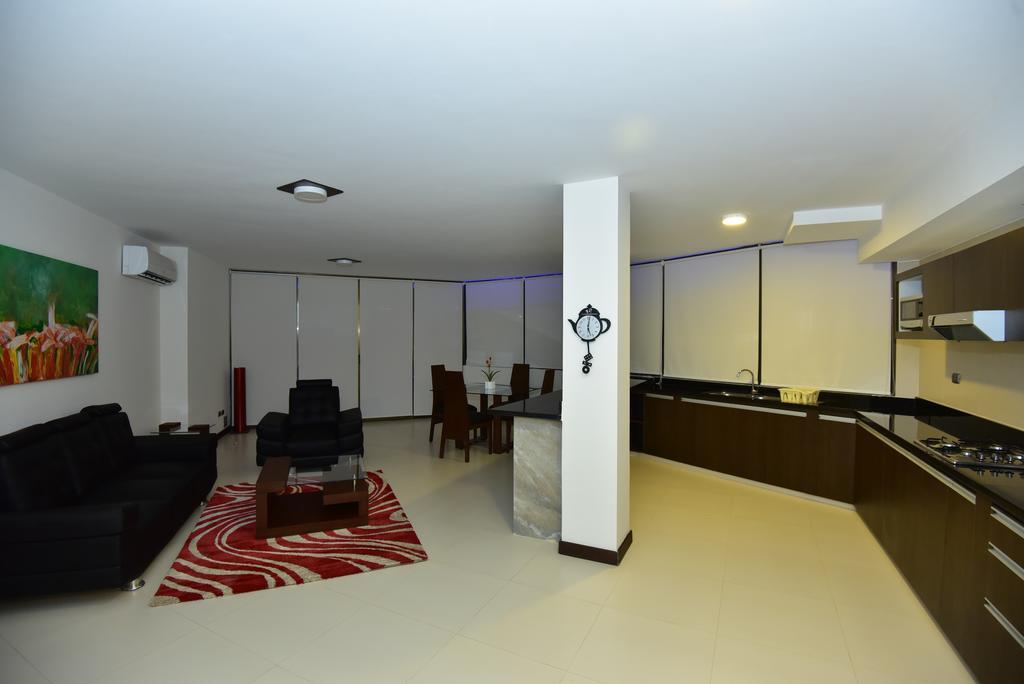 Mai Suites Apart Hotel Санта Крус де ла Сиера Екстериор снимка