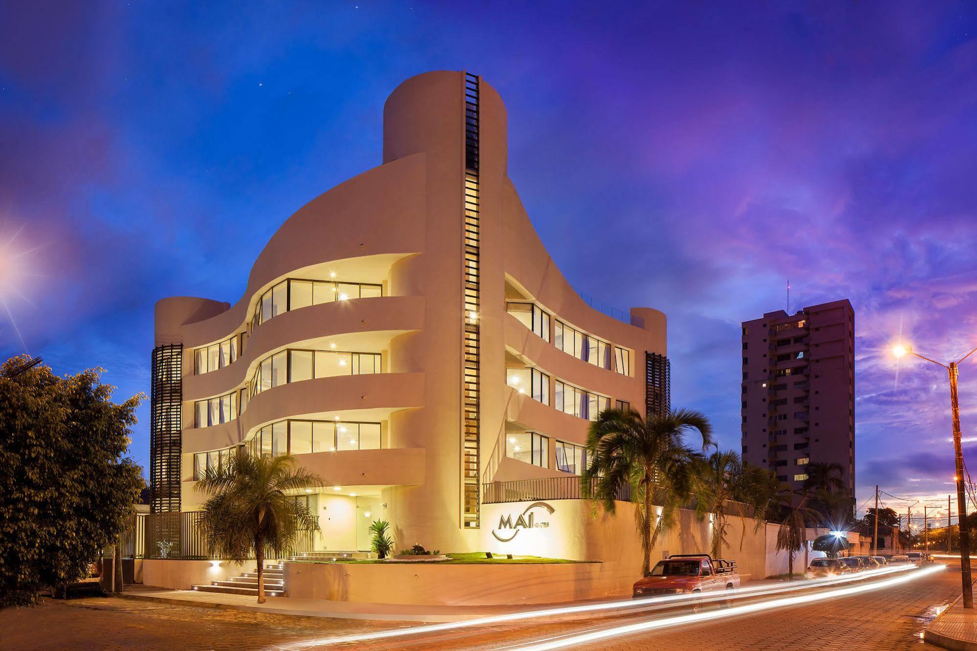 Mai Suites Apart Hotel Санта Крус де ла Сиера Екстериор снимка