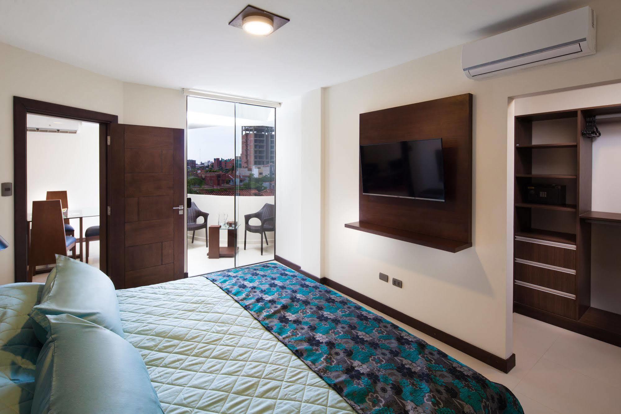 Mai Suites Apart Hotel Санта Крус де ла Сиера Екстериор снимка