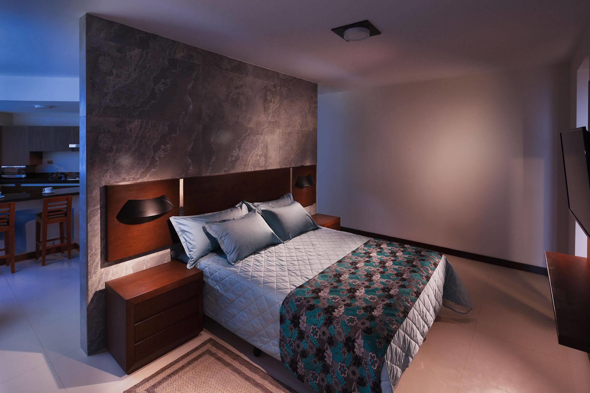 Mai Suites Apart Hotel Санта Крус де ла Сиера Екстериор снимка