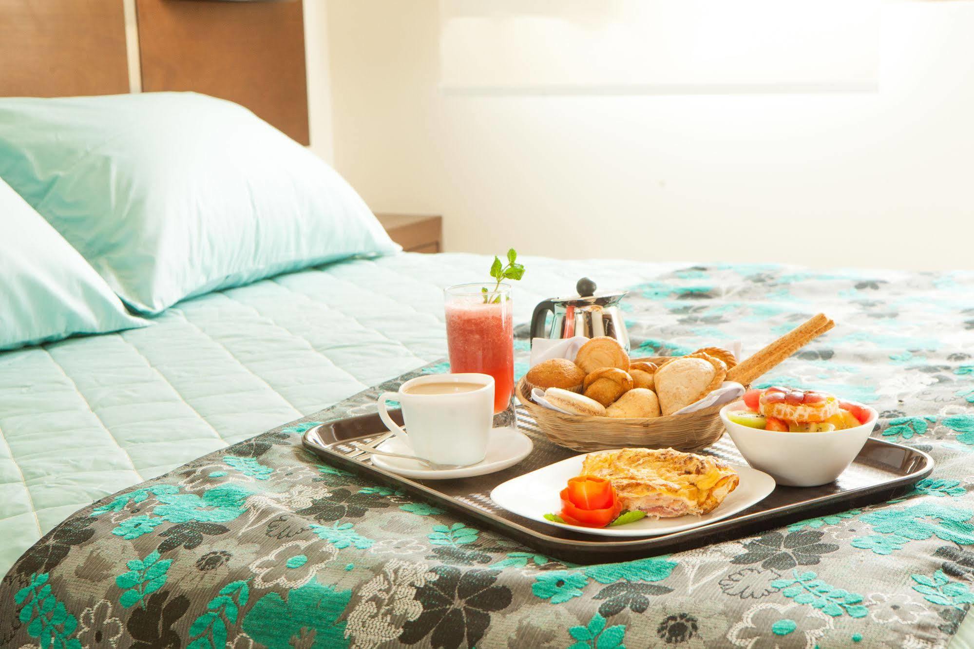 Mai Suites Apart Hotel Санта Крус де ла Сиера Екстериор снимка