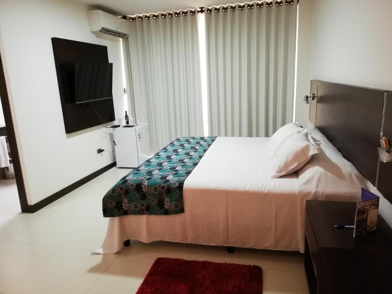Mai Suites Apart Hotel Санта Крус де ла Сиера Екстериор снимка